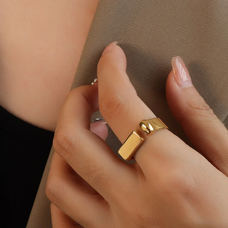 A204 Gold Geometric Open Adjustable Ring