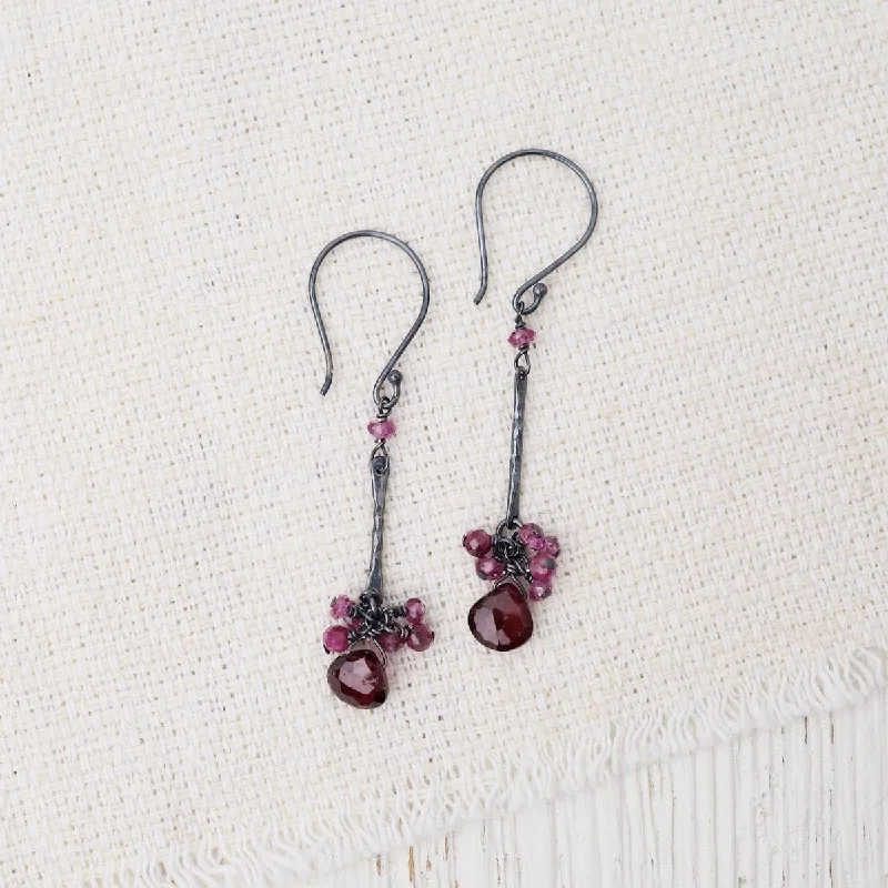 timeless earrings for women-Oxidized Silver Bar Link Earrings in Garnet