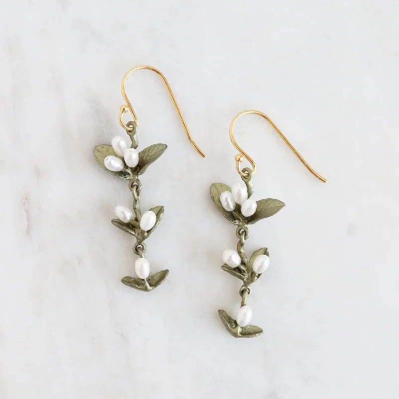 affordable gold earrings for women-Spring Vine Wire Drop Earrings