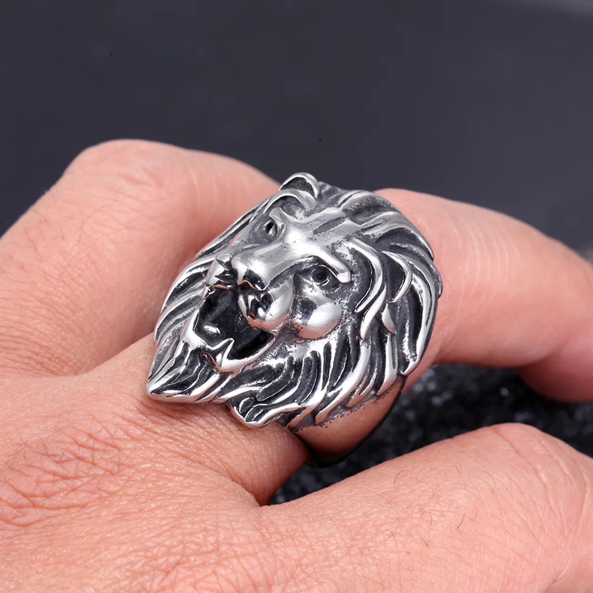 fashionable wedding rings for women-Retro Lion Titanium Steel Polishing None None Men'S Rings