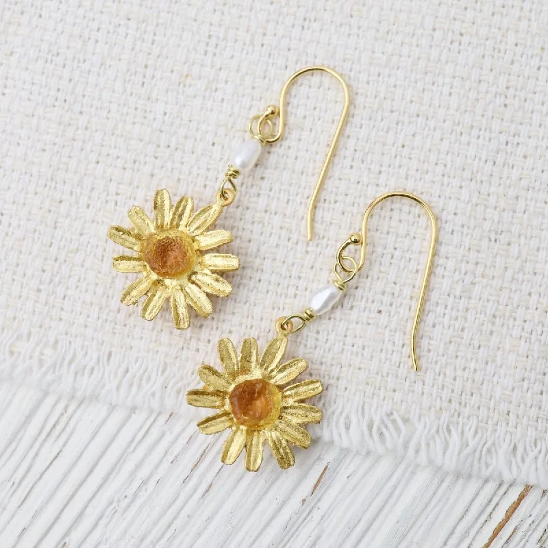 round earrings for women-Golden Daisy Wire Earrings with Pearls