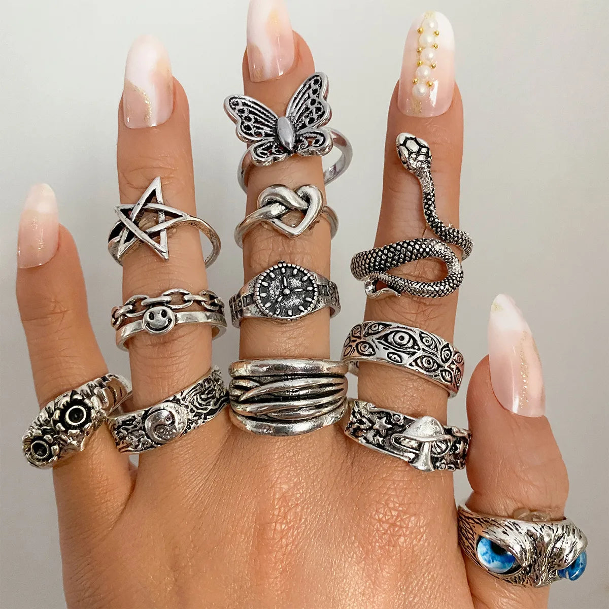 solitaire rings with emeralds for women-European And American Exaggerated Animal Ring Alloy Distressed Joint Ring Cross-Border Metal Open Ring Frog Snake-Shaped