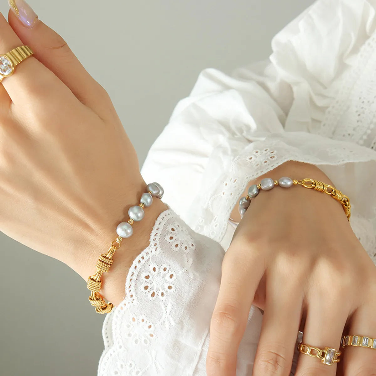 ethnic bangles for women-Fashion Geometric Brass Plating Pearl Bracelets