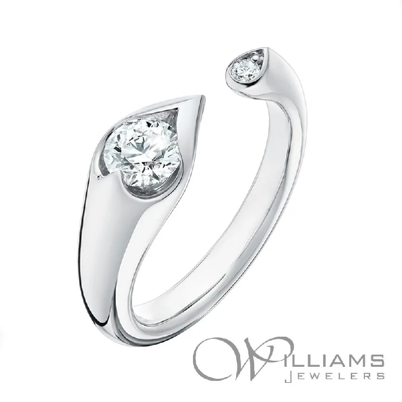 affordable vintage style engagement rings for women-Hearts On Fire LU 18 Karat Diamond Ring